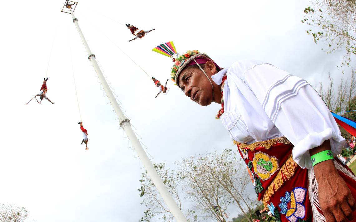 Qué se necesita para ser un volador de Papantla Gerardo es defensor de su cultura Diario de